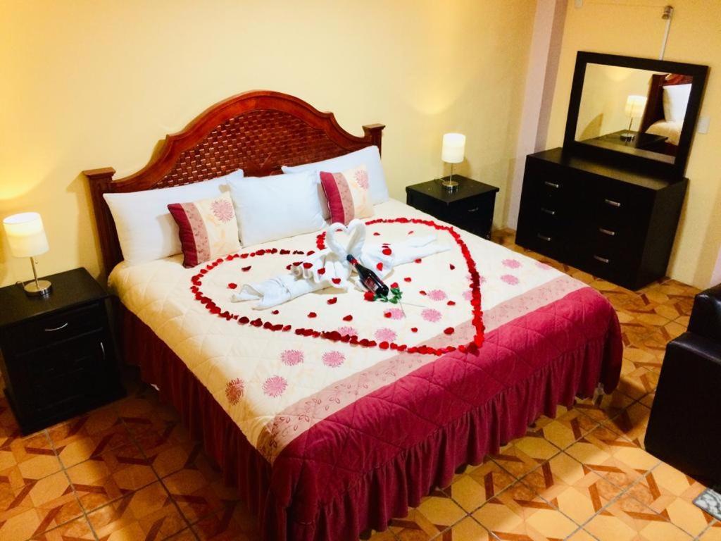 Hotel Edelmira コミタン・デ・ドミンゲス エクステリア 写真